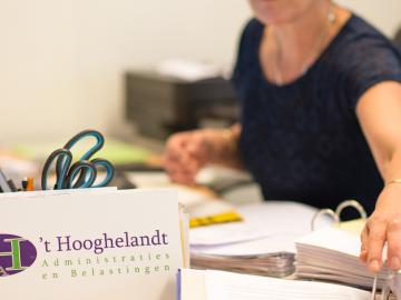 Visitekaarte van 't hooghelandt administratie & belastingen